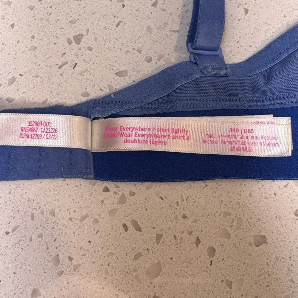 Victoria's Secret PINK Wear Everywhere T-Shirt Bra Blue Pink 38D Underwire Logo